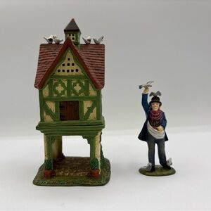 Department 56 2000 Vintage HVC Dickens Village Hedgerow Dovecote Set Of 2 58524